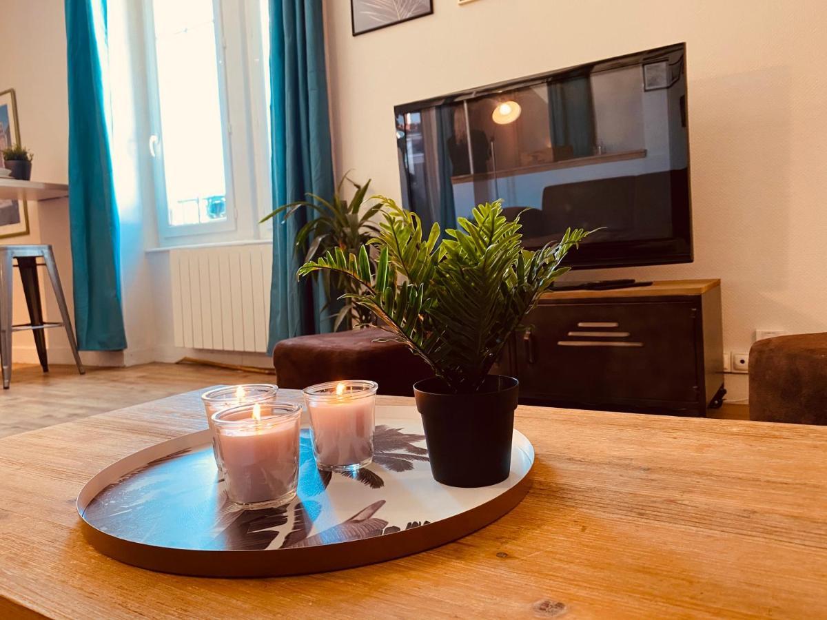 Under Roof * Clermont-Ferrand