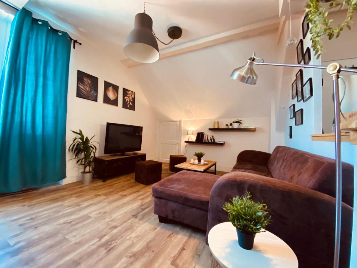 Under Roof Appartement *