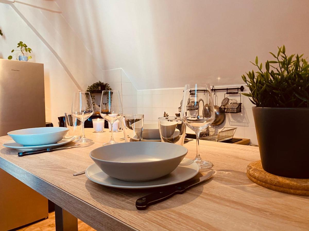 Under Roof Appartement *